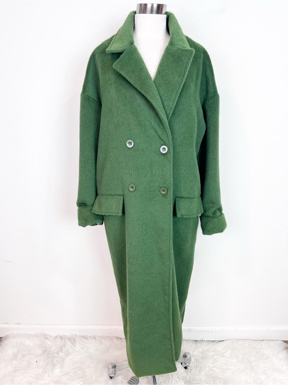 UNBRANDED BOUTIQUE GREEN SUPER SOFT FUZZY DOUBLE BREASTED COAT SZ MEDIUM